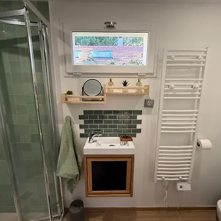 Pour 2 Personnes, Cuisine Equipee, Piscine, Foret, Escalade * Arbonne