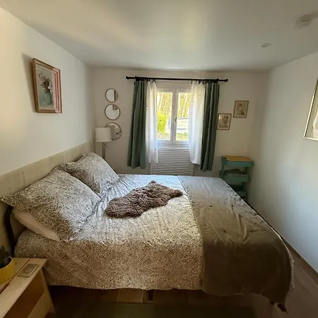 Pour 2 Personnes, Cuisine Equipee, Piscine, Foret, Escalade Ubytování v soukromí Arbonne